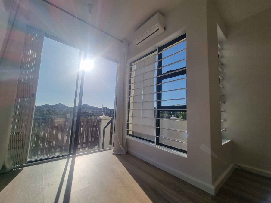 To Let 2 Bedroom Property for Rent in Burgundy Estate Western Cape